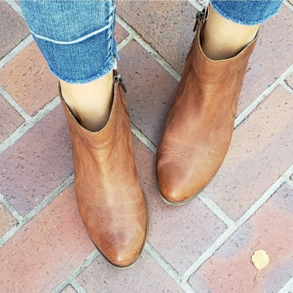 Lucky Brand Shoes - Lucky Brand Brolley Cognac Leather Ankle Boots Size 10